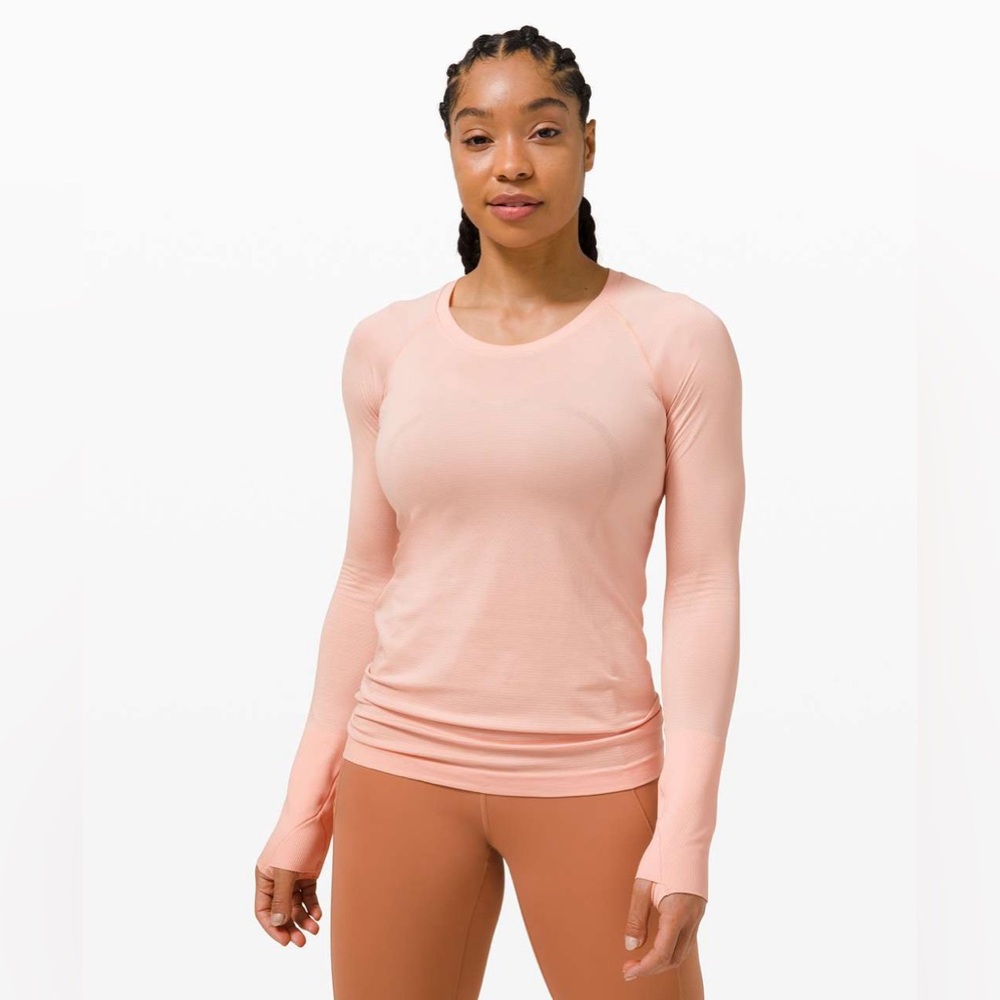 Lululemon Swiftly Tech Long Sleeve 2.0 Race Length
Pink Mist Size 10